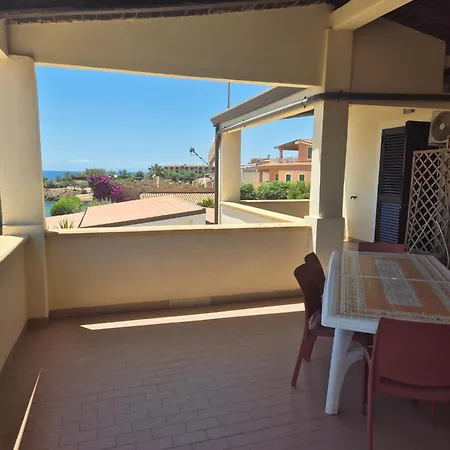 Hotel apartamentowy Le Calette Di Capo Piccolo Casa dello Stumio